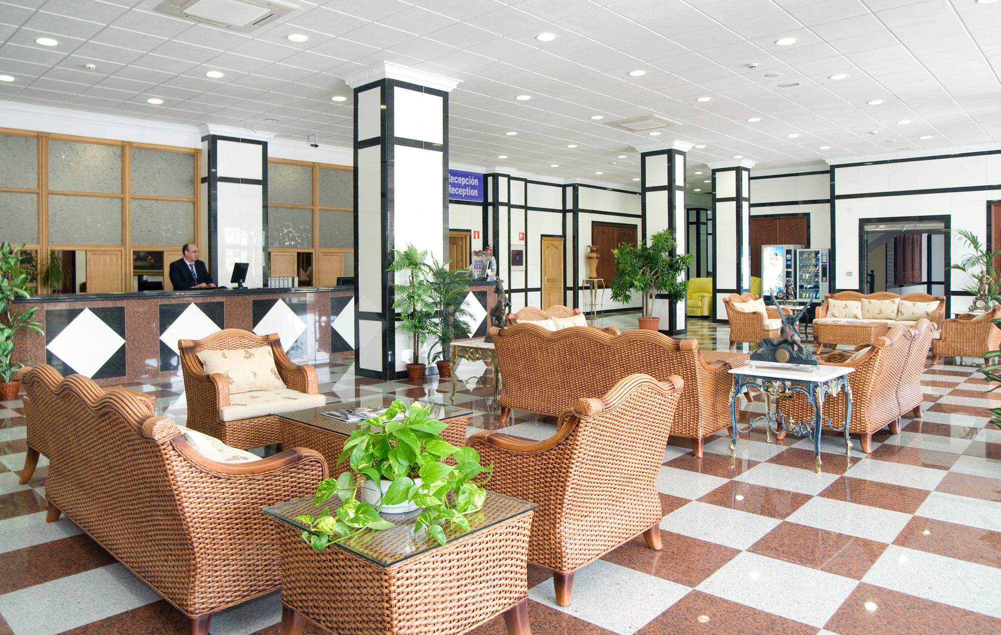 Apartamentos Nuria Sol