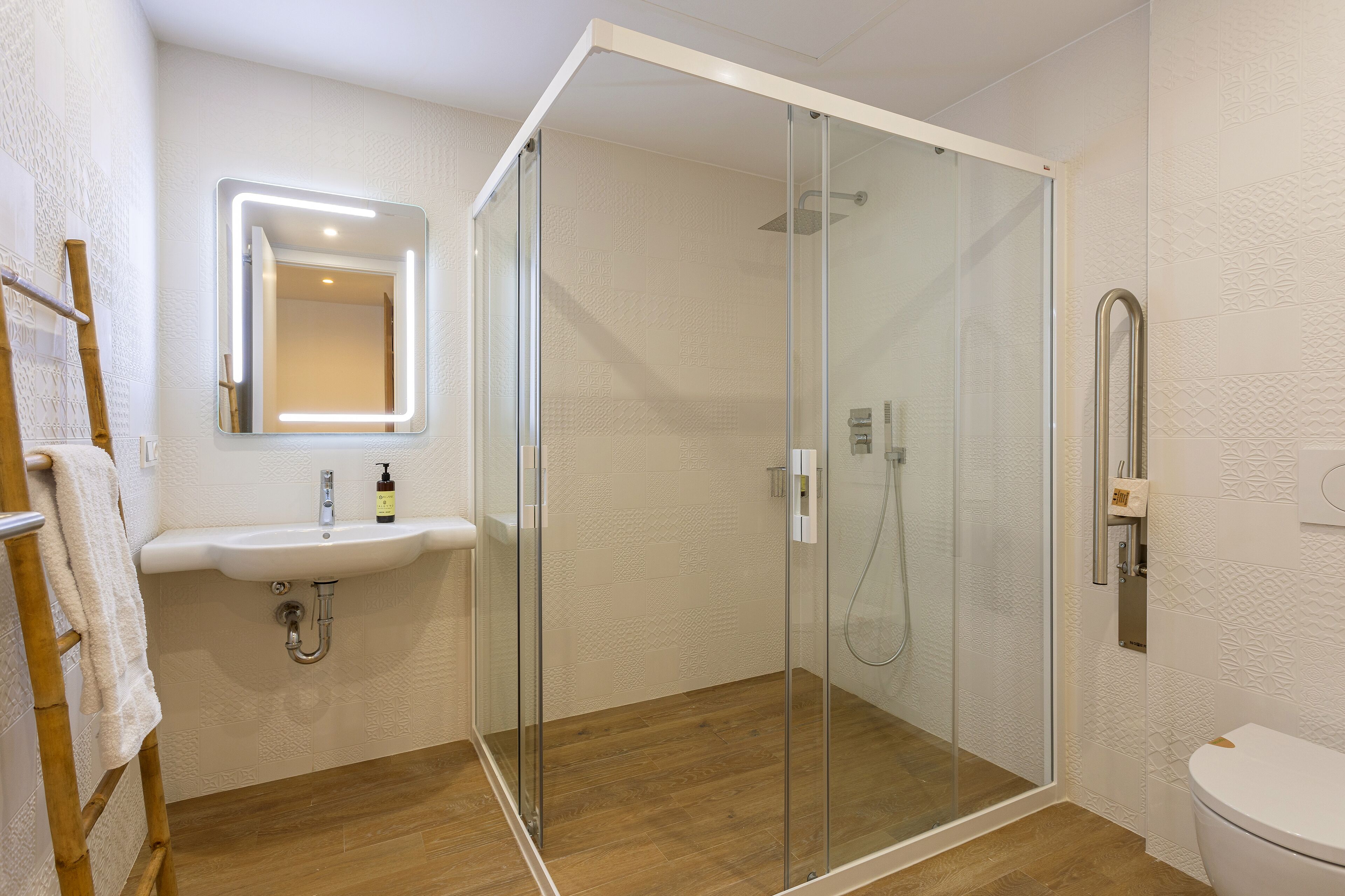 Caleyro Boutique Apartments