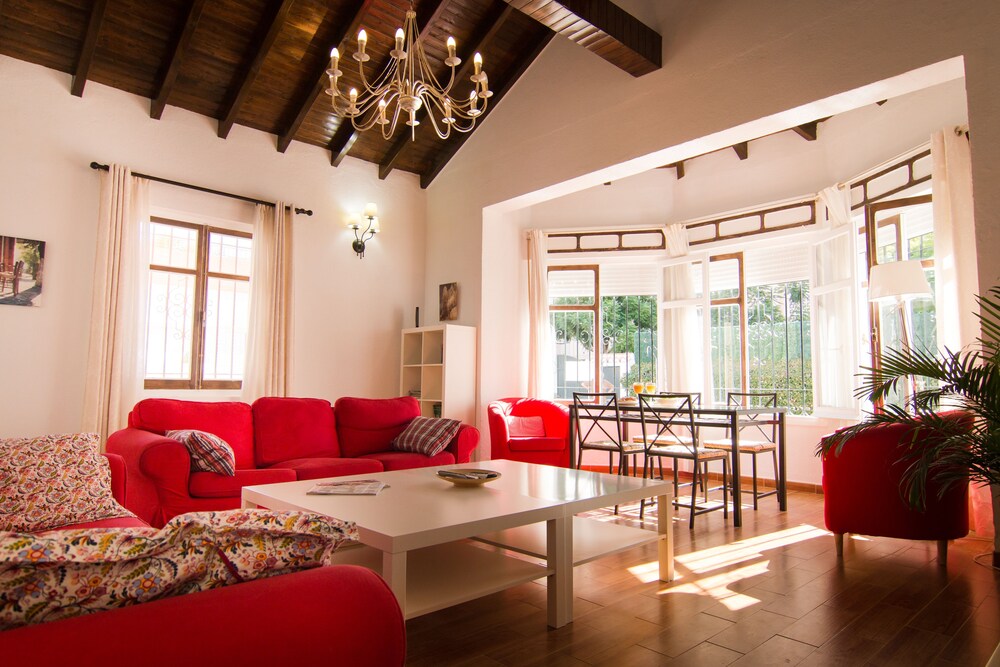 Holidays2Fuengirola Center & Boliches