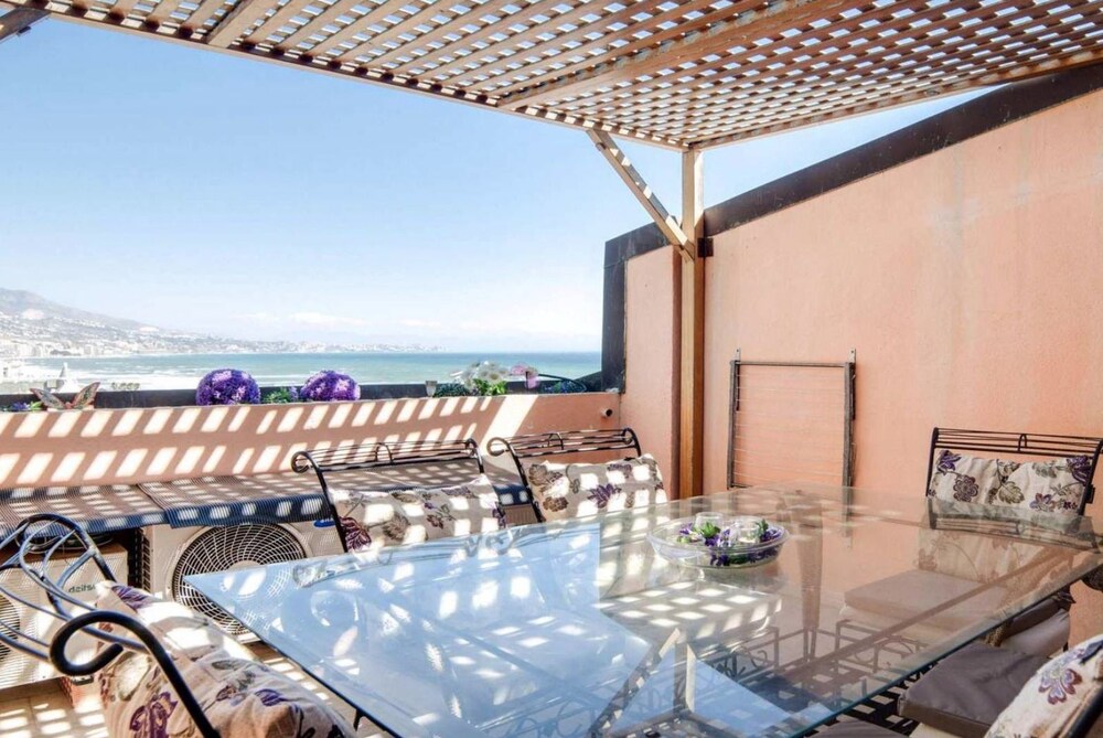 Holidays2Fuengirola Center & Boliches