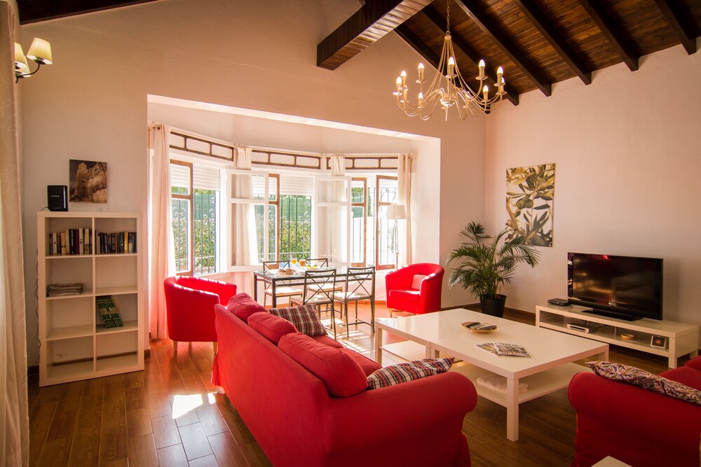 Holidays2Fuengirola Center & Boliches