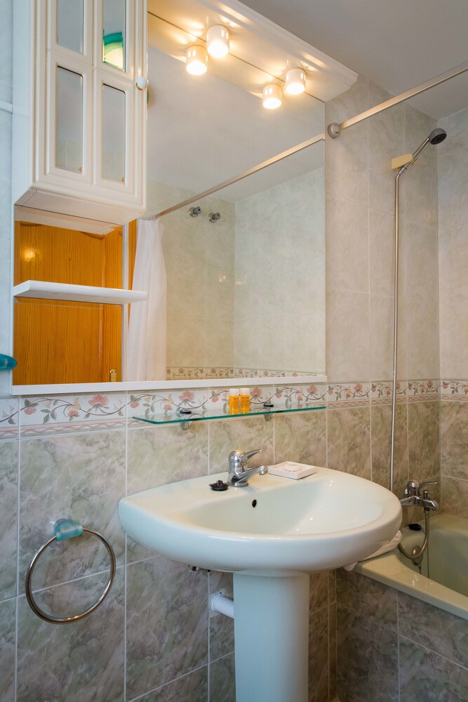 Holidays2Fuengirola Center & Boliches