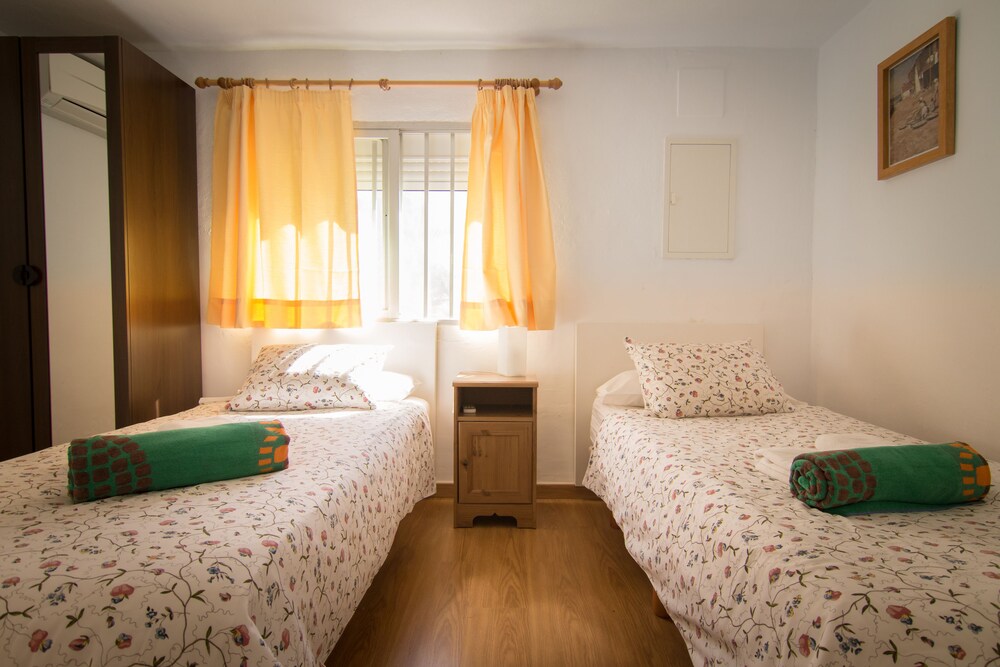 Holidays2Fuengirola Center & Boliches