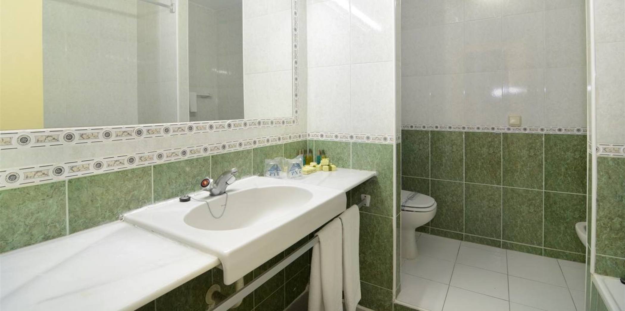 Hotel Apartamentos Pyr Fuengirola