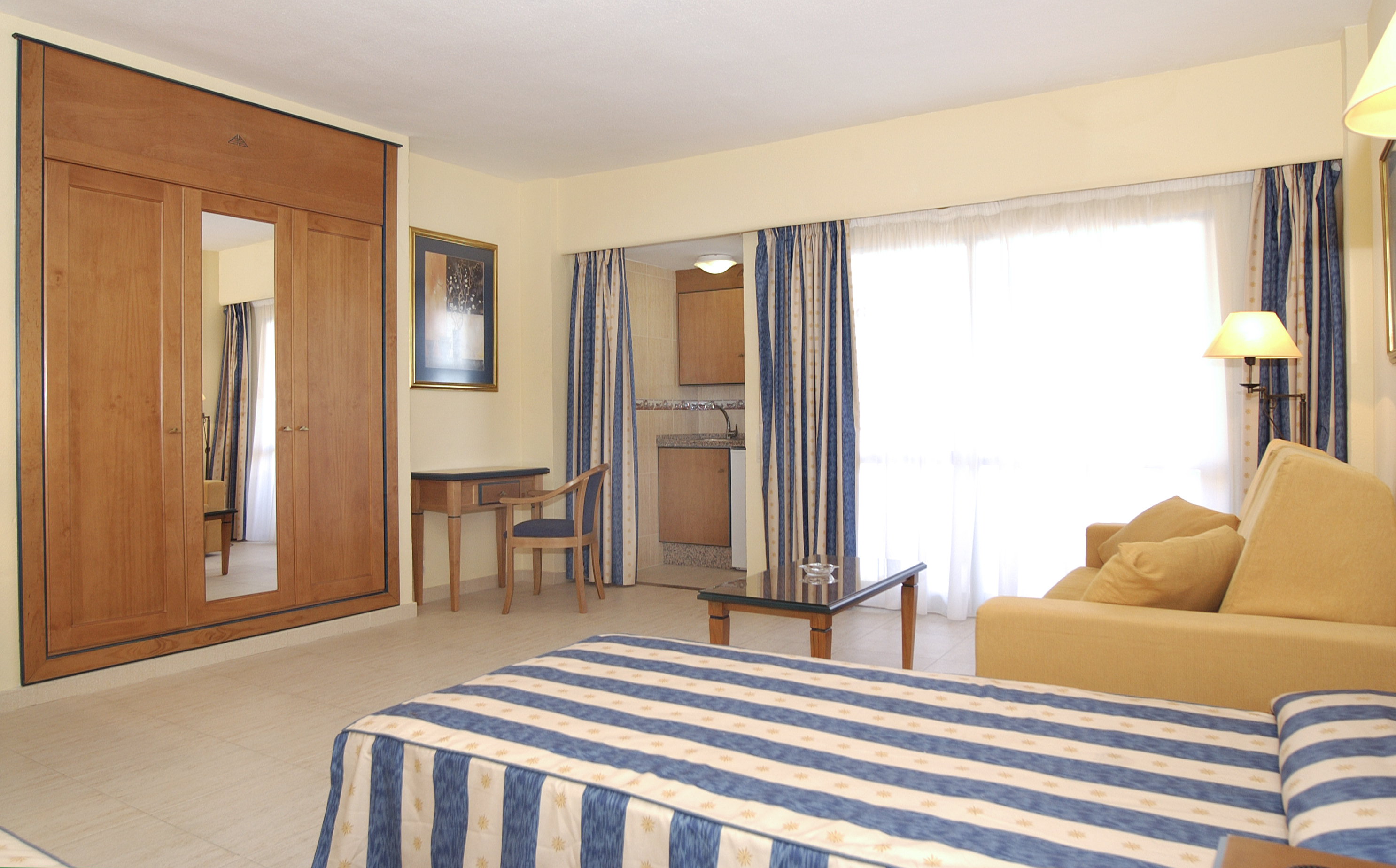 Hotel Apartamentos Pyr Fuengirola