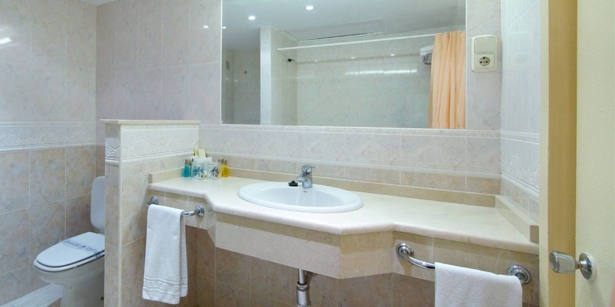 Hotel Apartamentos Pyr Fuengirola