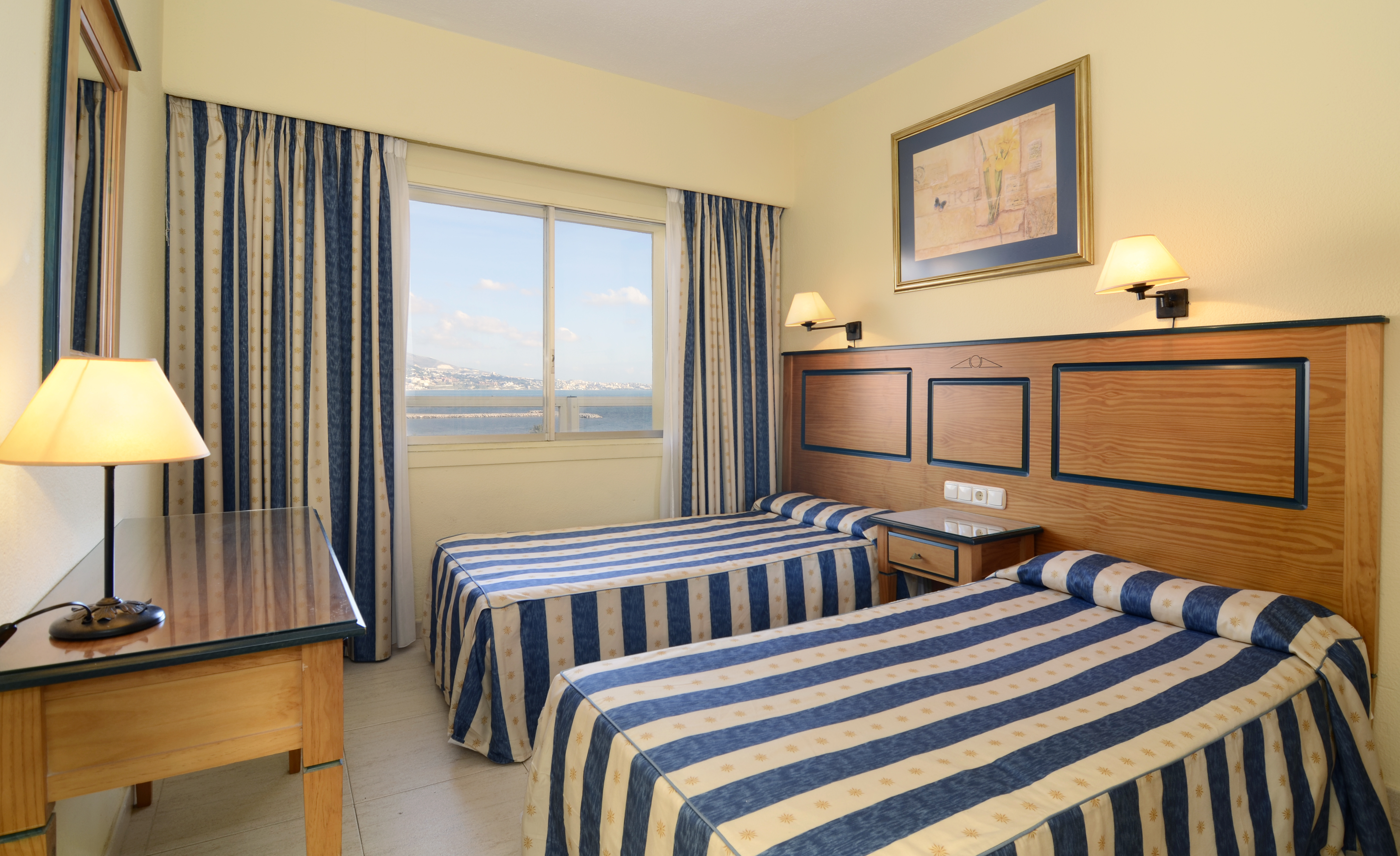 Hotel Apartamentos Pyr Fuengirola