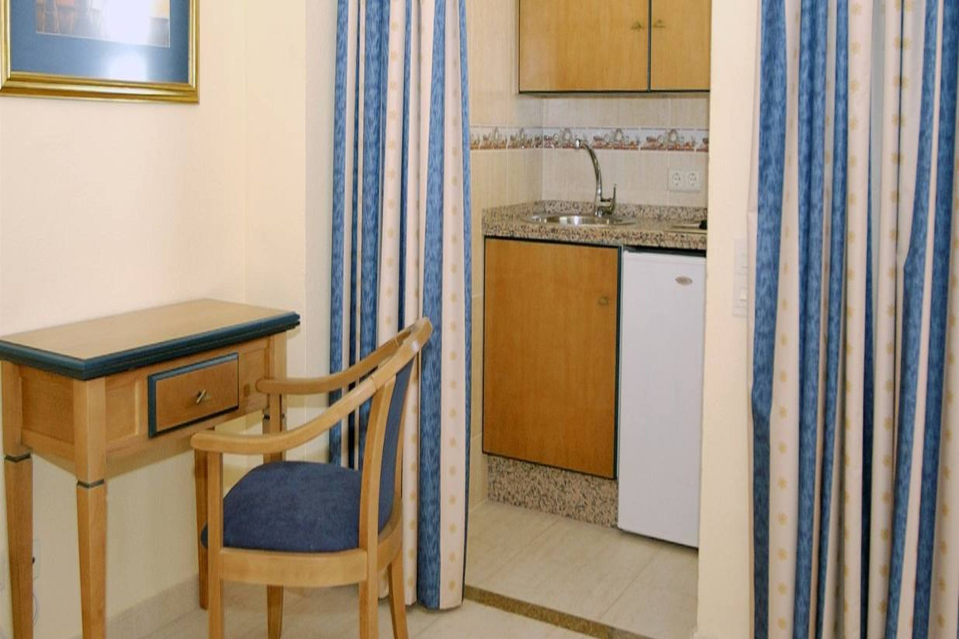 Hotel Apartamentos Pyr Fuengirola