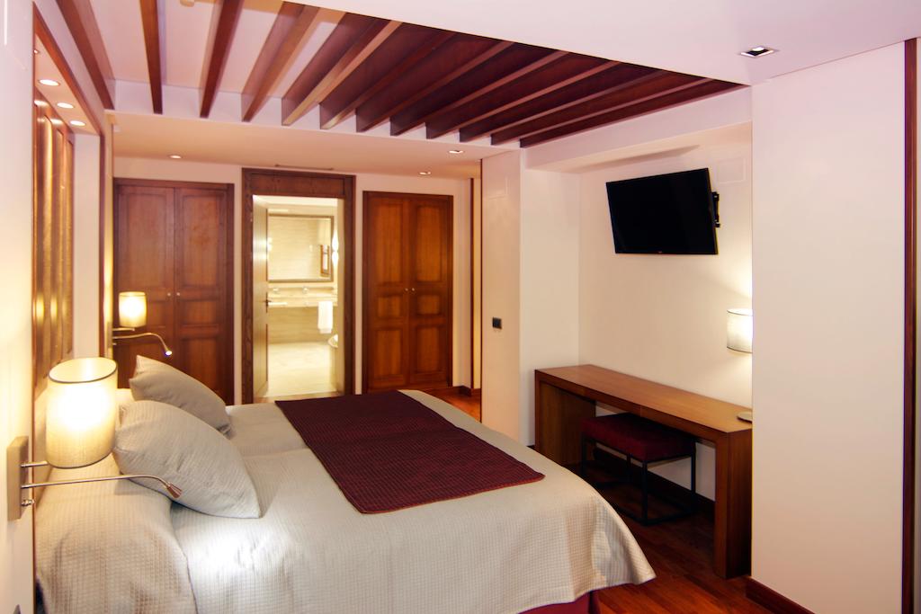 Hotel Casa Consistorial
