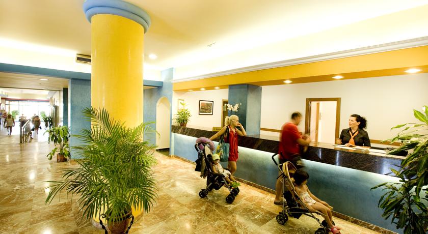 Hotel Monarque Torreblanca