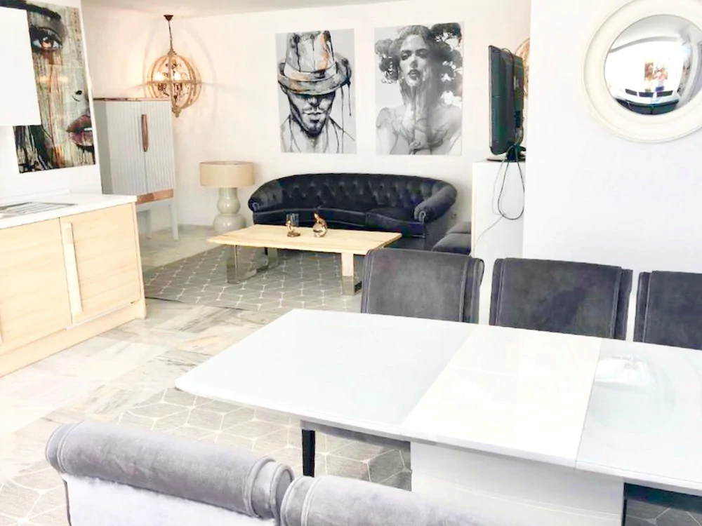 La Sala - Shabby Chic Bungalow