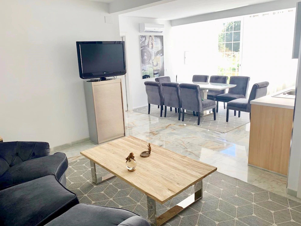 La Sala - Shabby Chic Bungalow