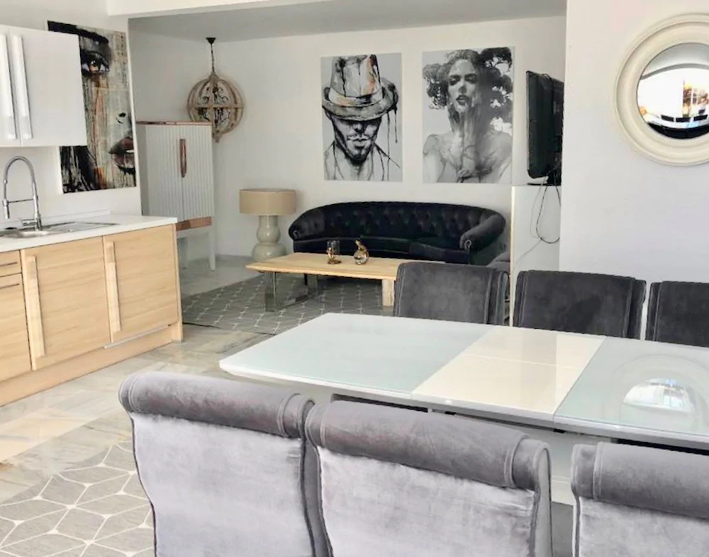 La Sala - Shabby Chic Bungalow