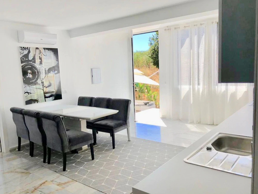 La Sala - Shabby Chic Bungalow