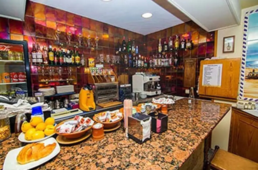 Los Corchos Hostal