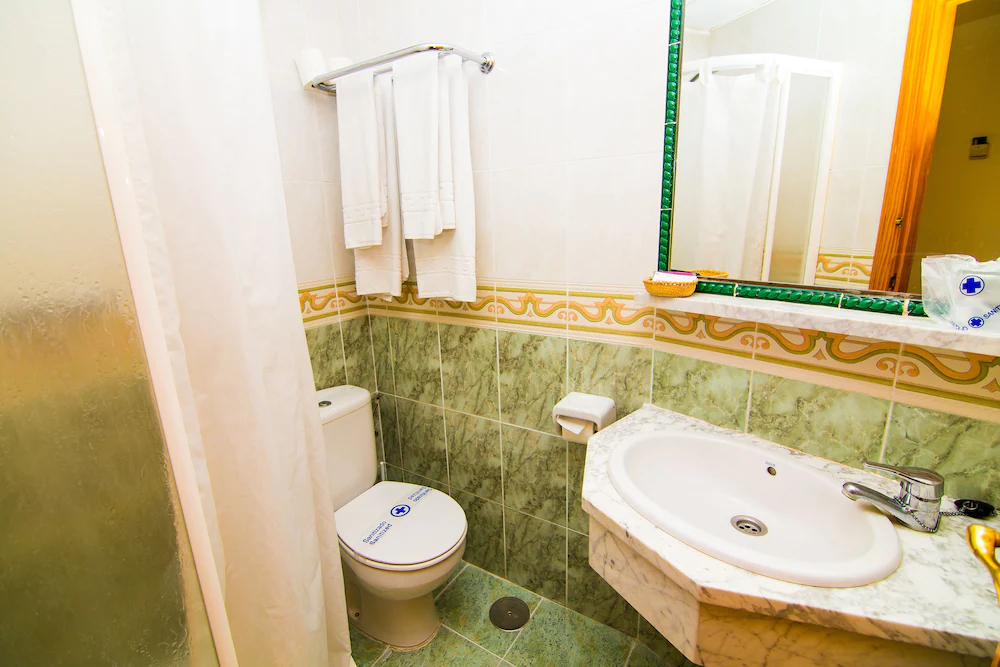 Los Corchos Hostal