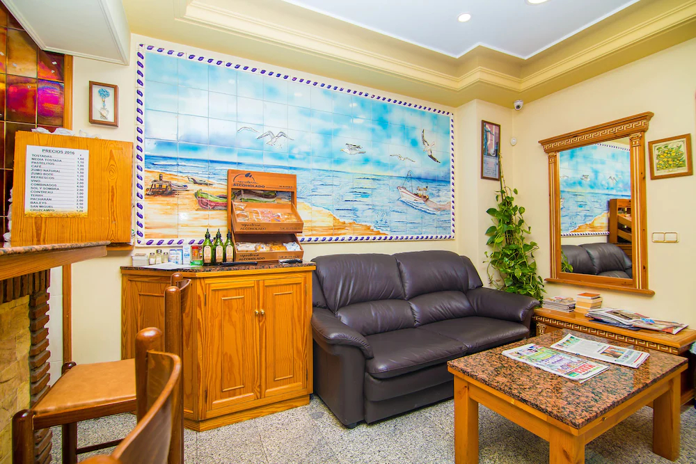 Los Corchos Hostal