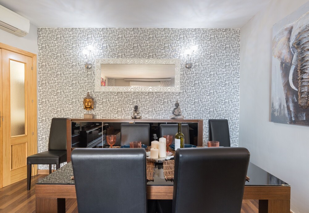 MalagaSuite Ocean Views