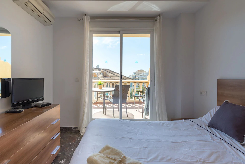 MalagaSuite Ocean Views