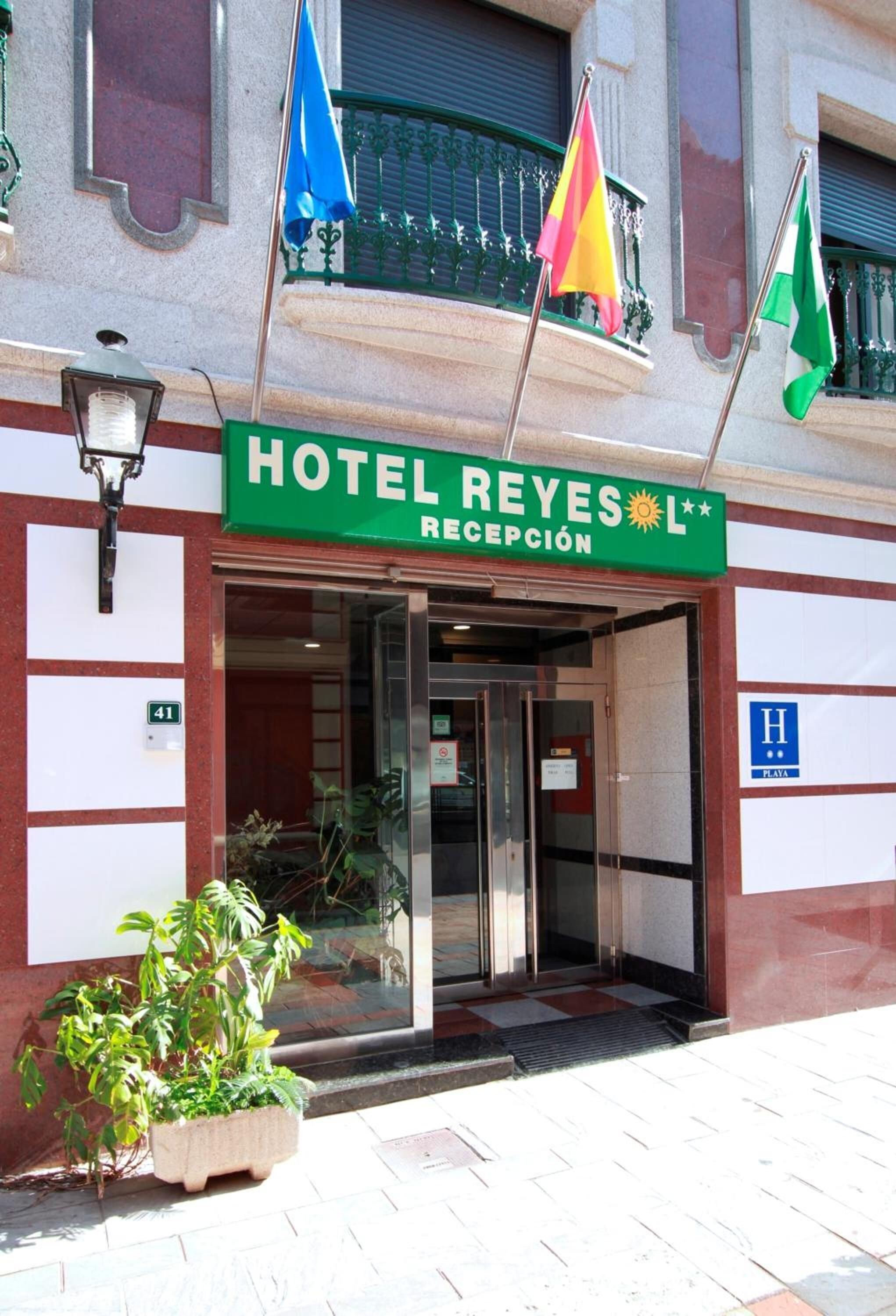 Reyesol