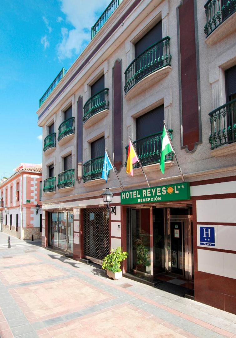 Reyesol