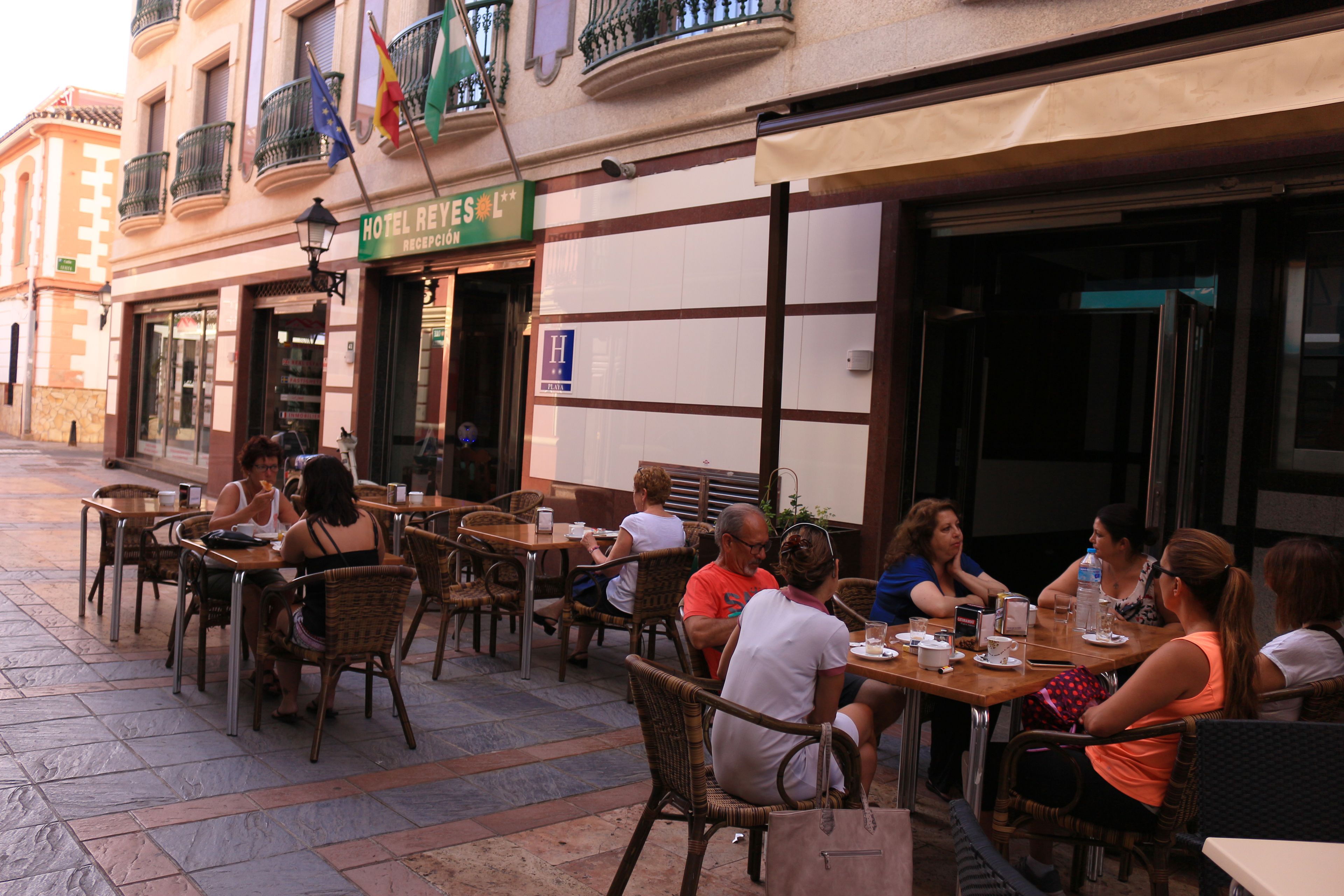 Reyesol