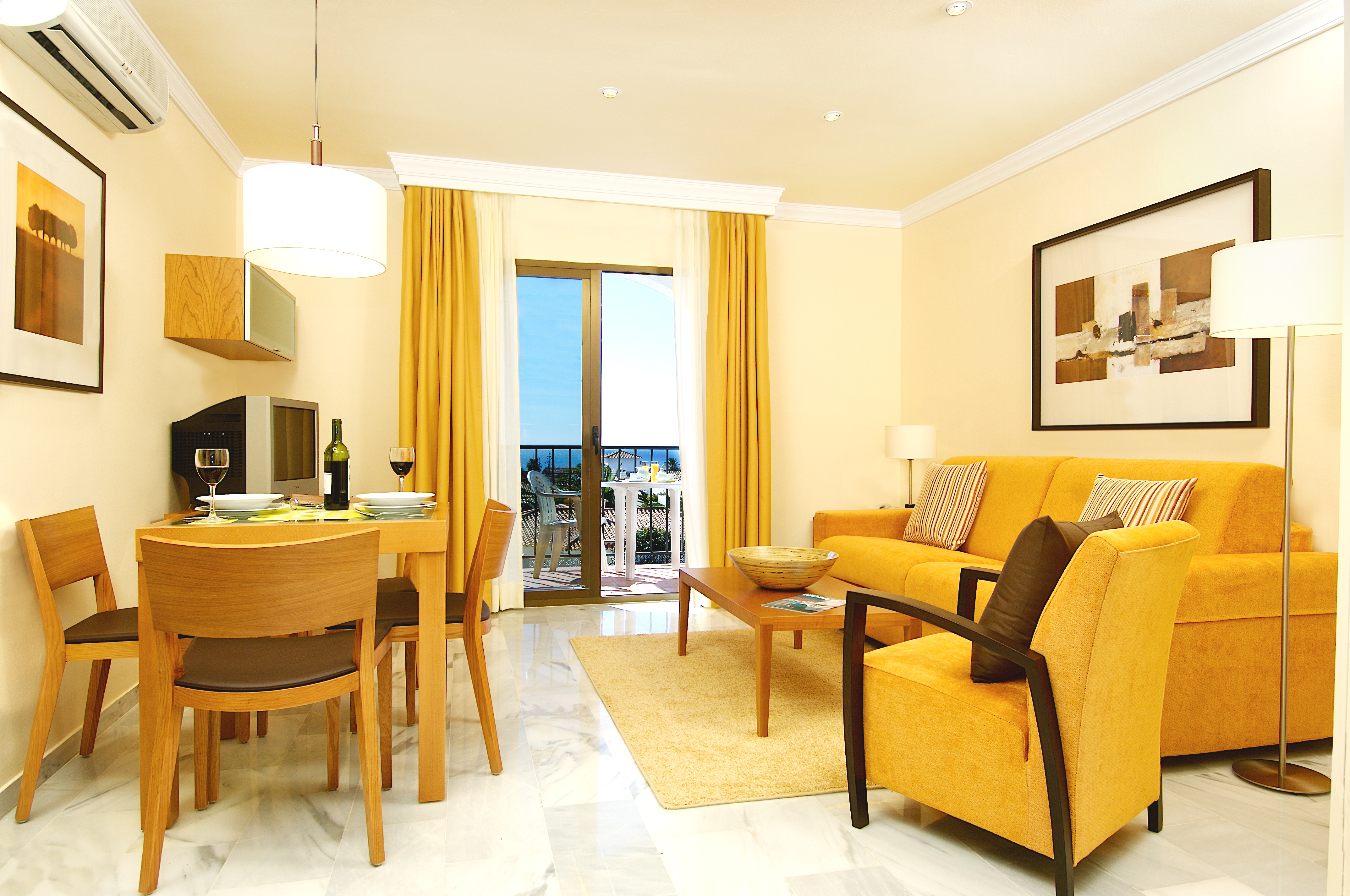Ramada Hotel & Suites by Wyndham Costa del Sol
