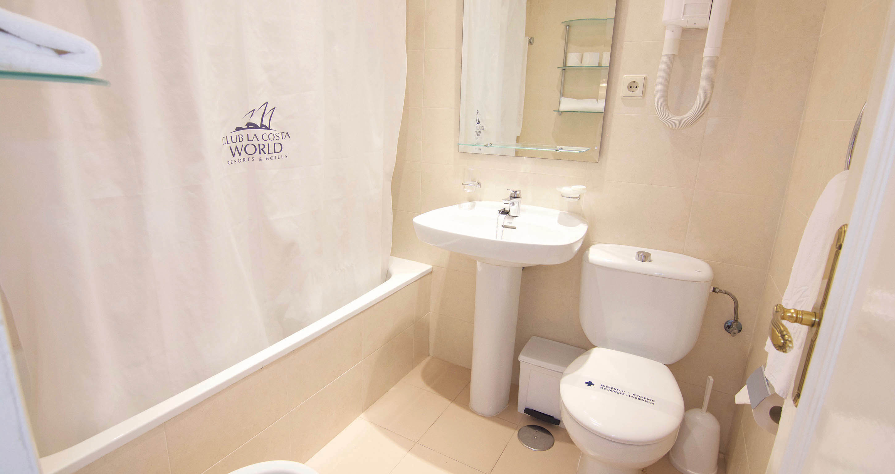 Ramada Hotel & Suites by Wyndham Costa del Sol