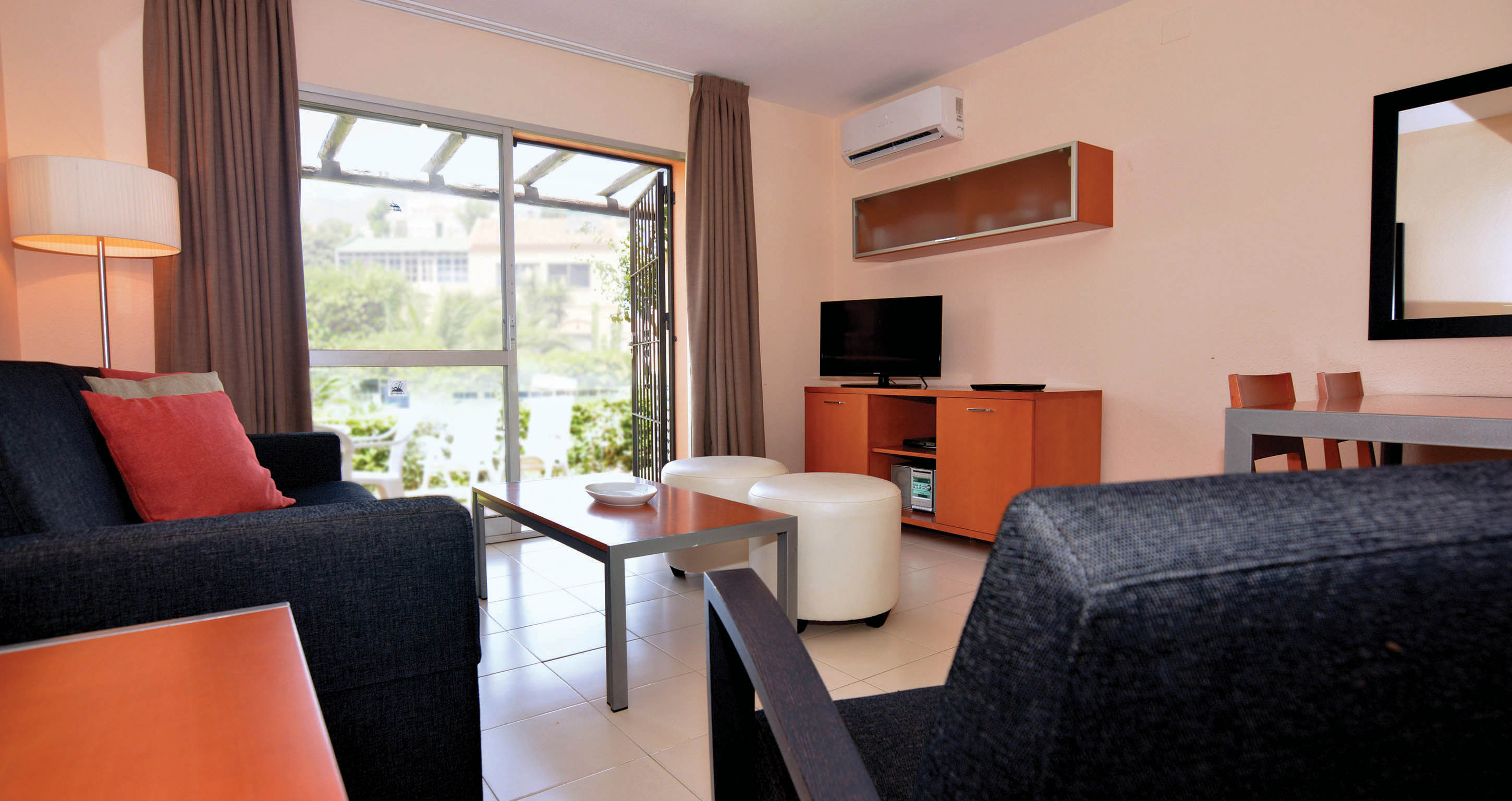 Ramada Hotel & Suites by Wyndham Costa del Sol