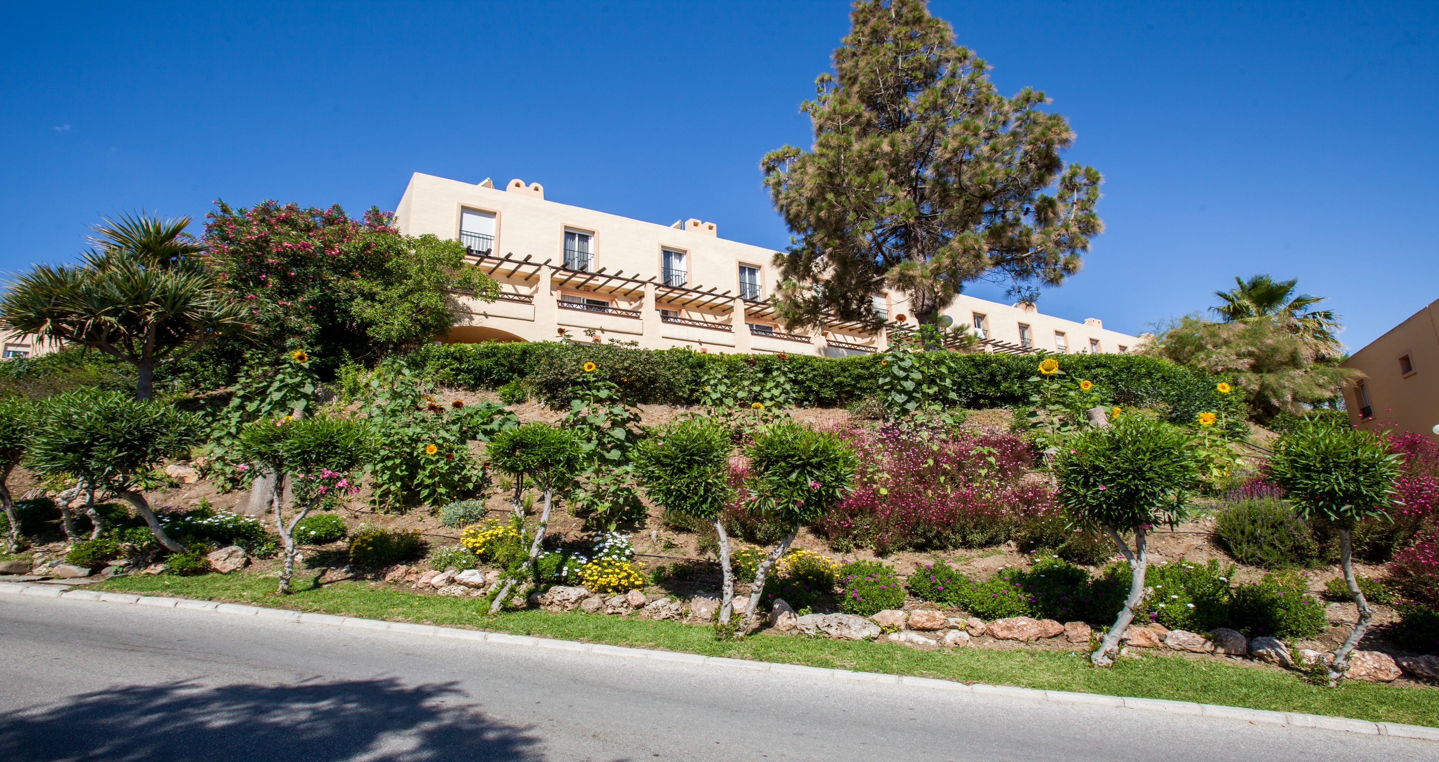 Ramada Hotel & Suites by Wyndham Costa del Sol