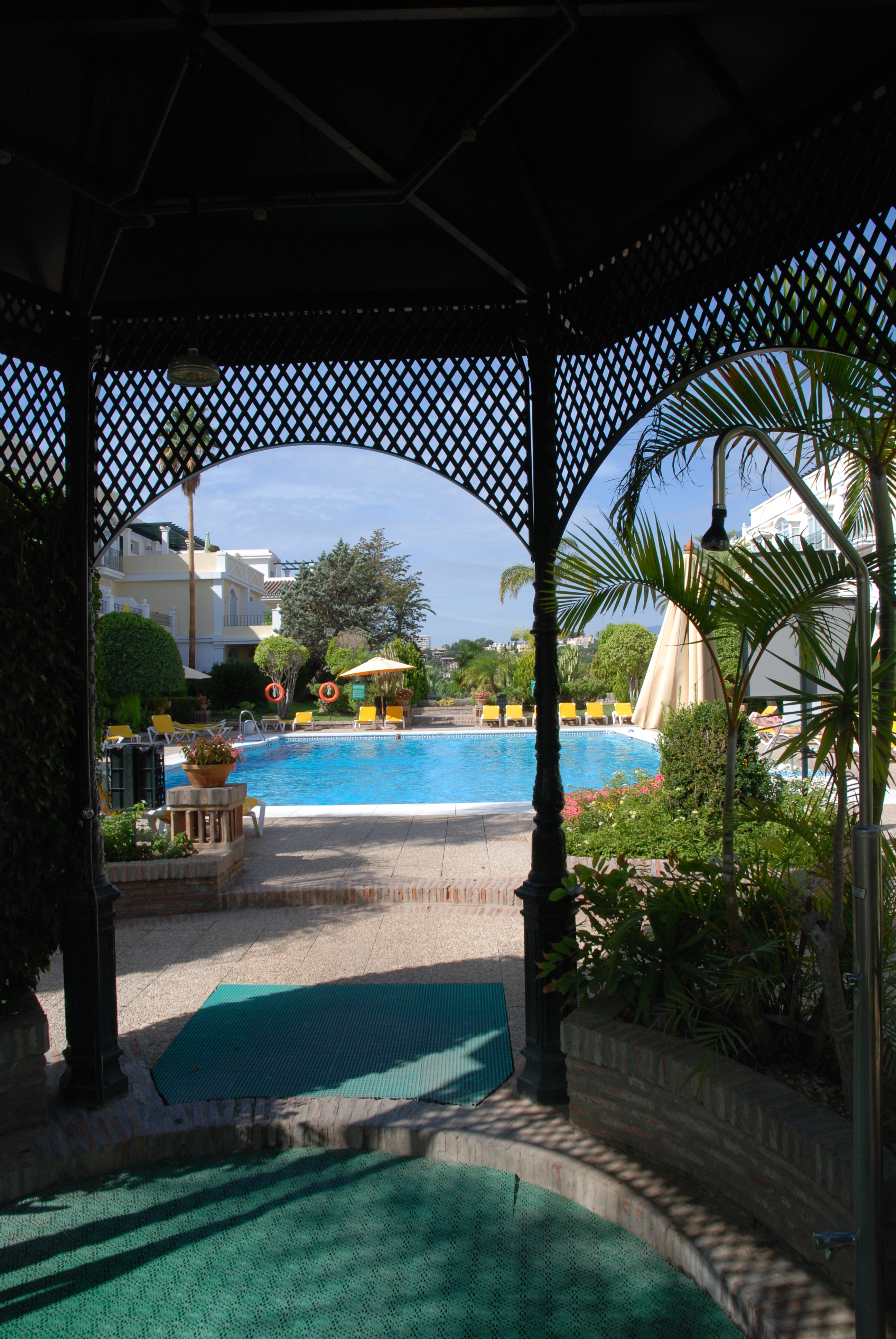 Aloha Gardens