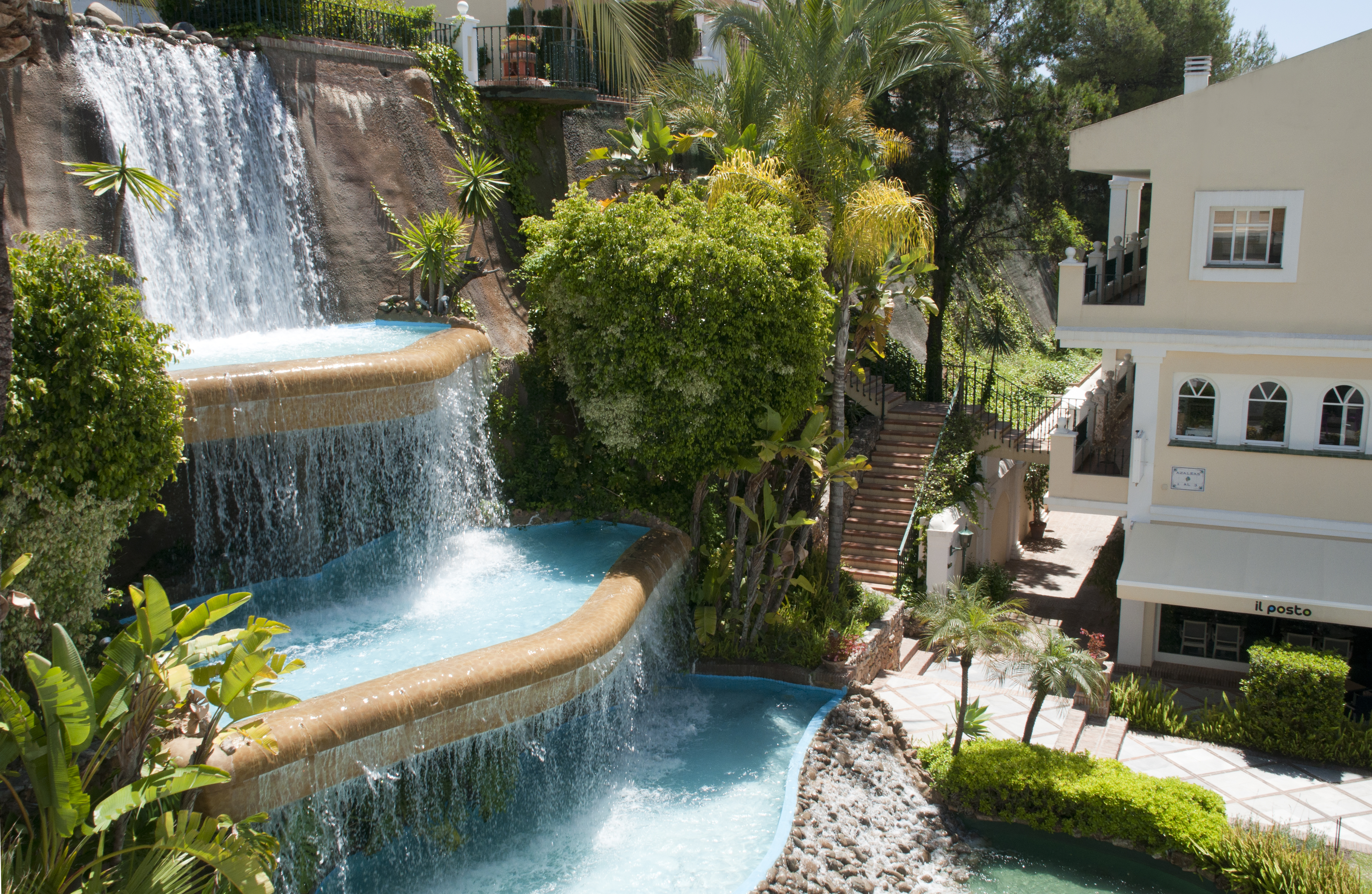 Aloha Gardens