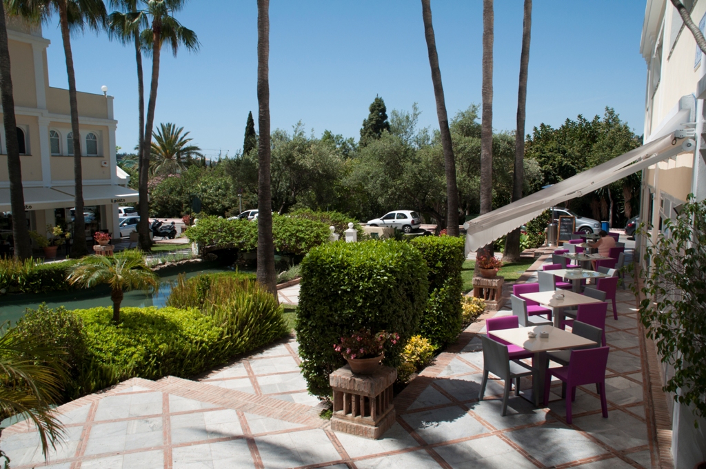 Aloha Gardens