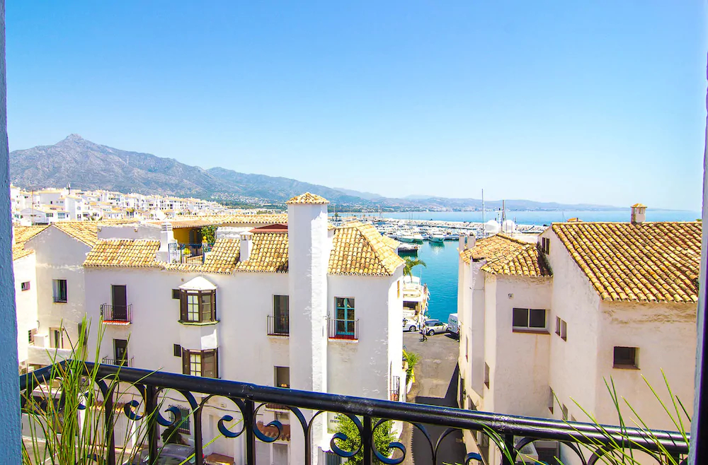 Benabola by OleHolidays