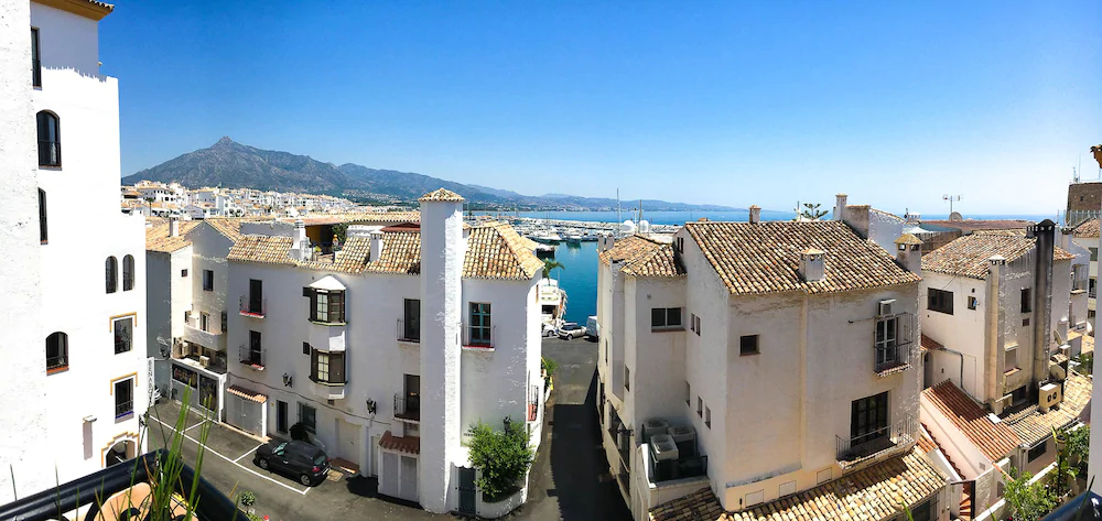 Benabola by OleHolidays