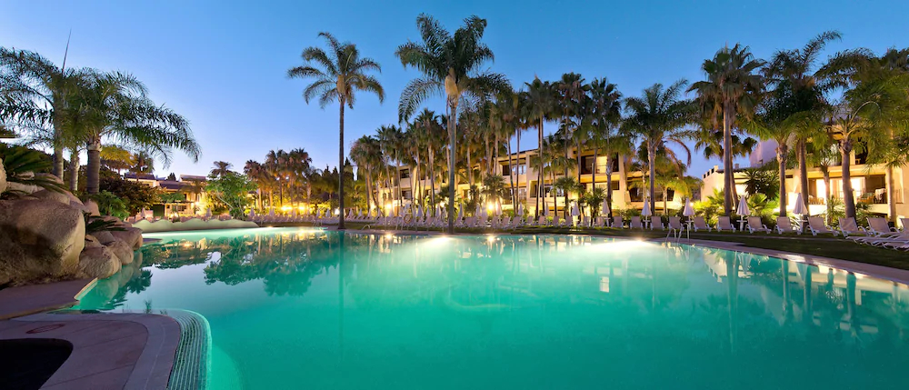 BlueBay Banús