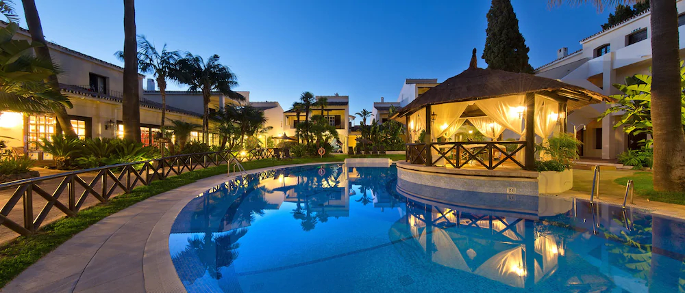 BlueBay Banús