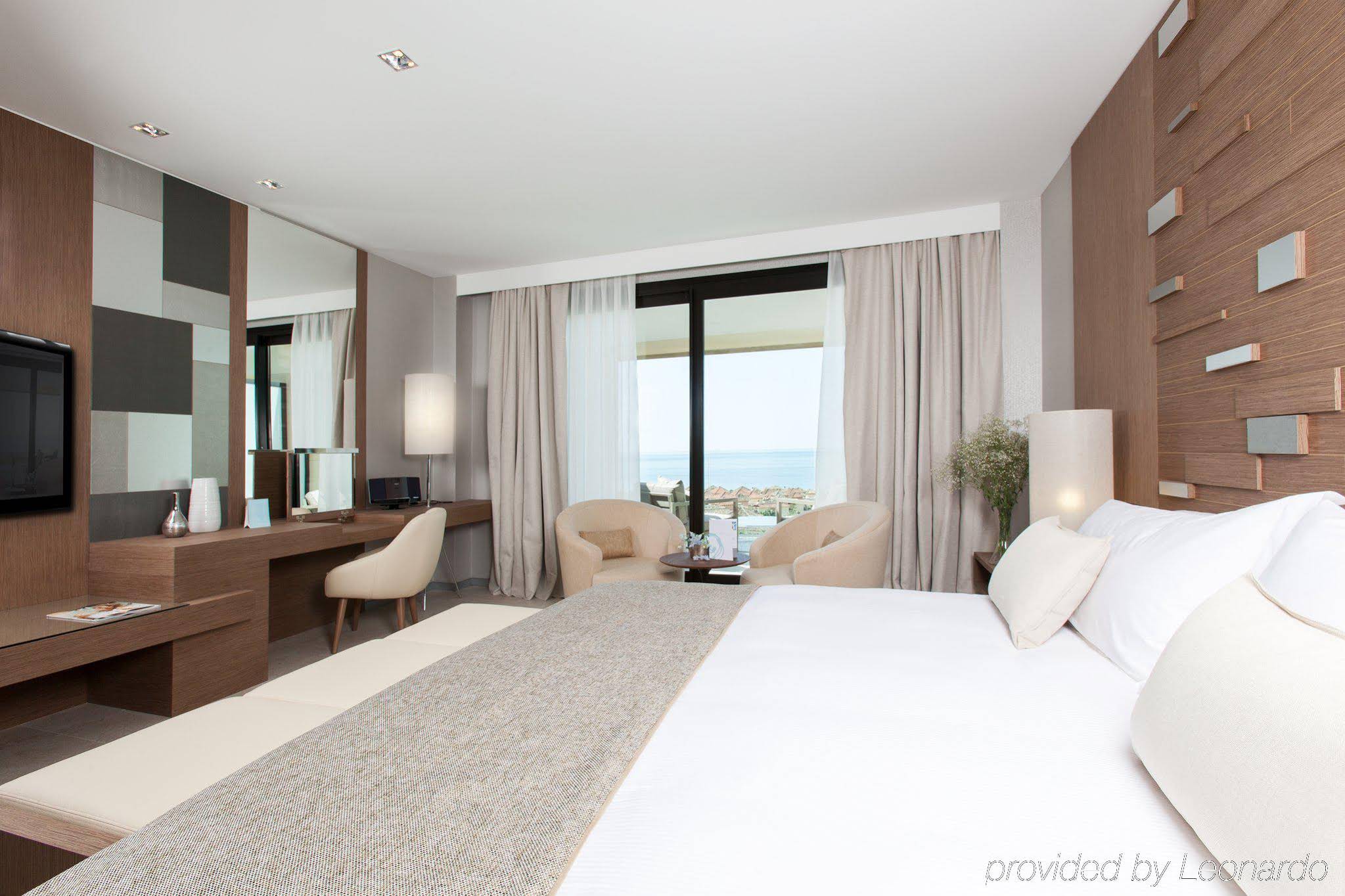 Don Carlos Resort