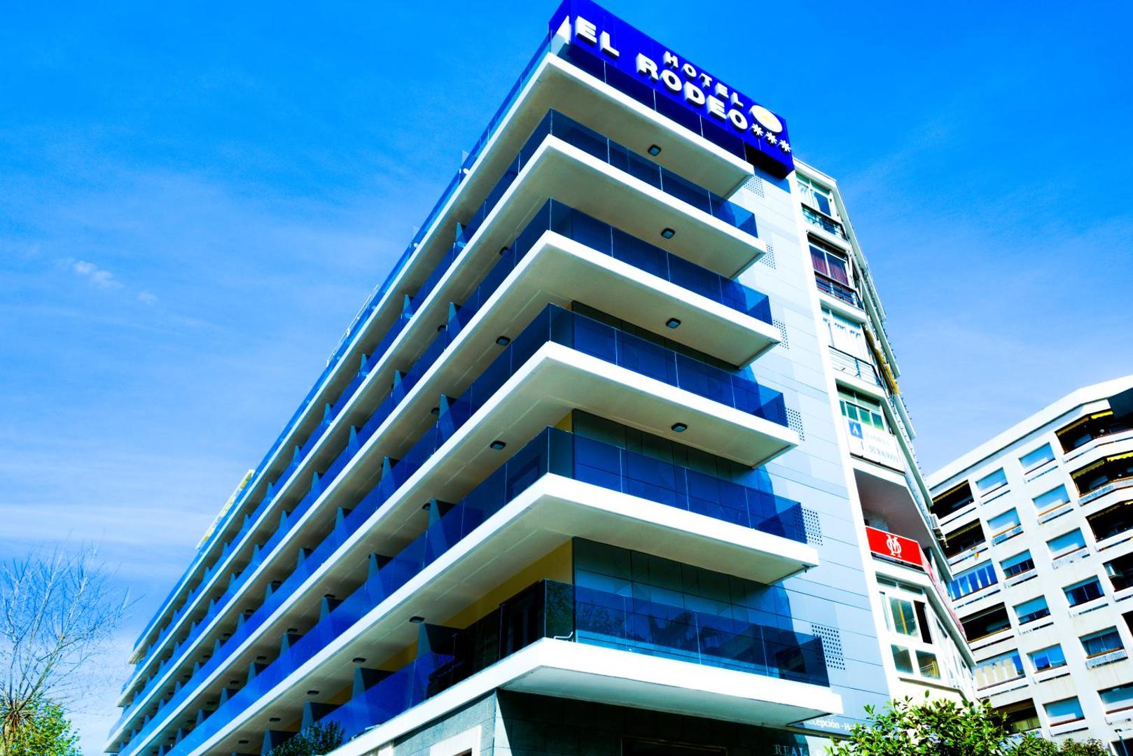 El Hotel Monarque el Rodeo