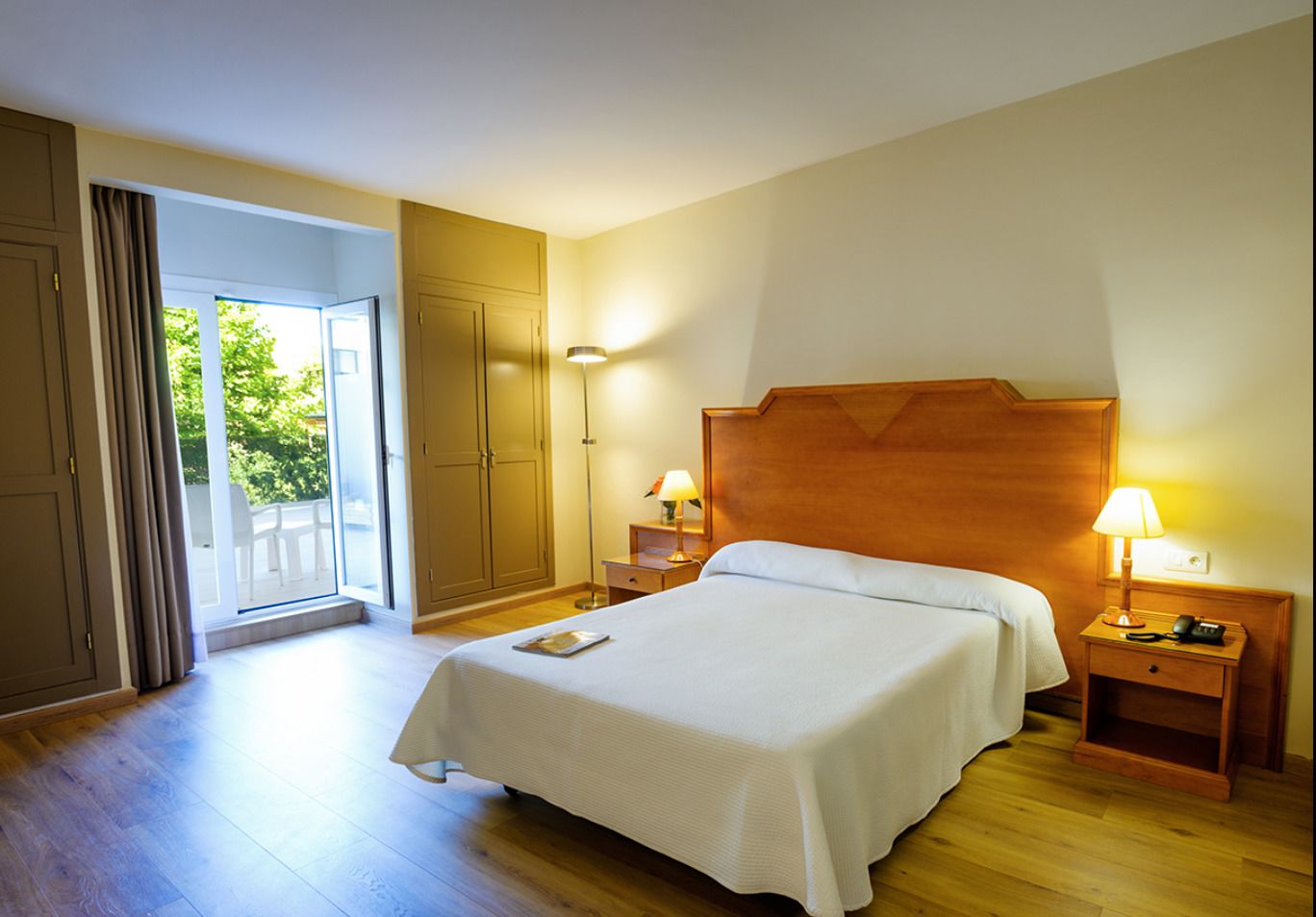 El Hotel Monarque el Rodeo