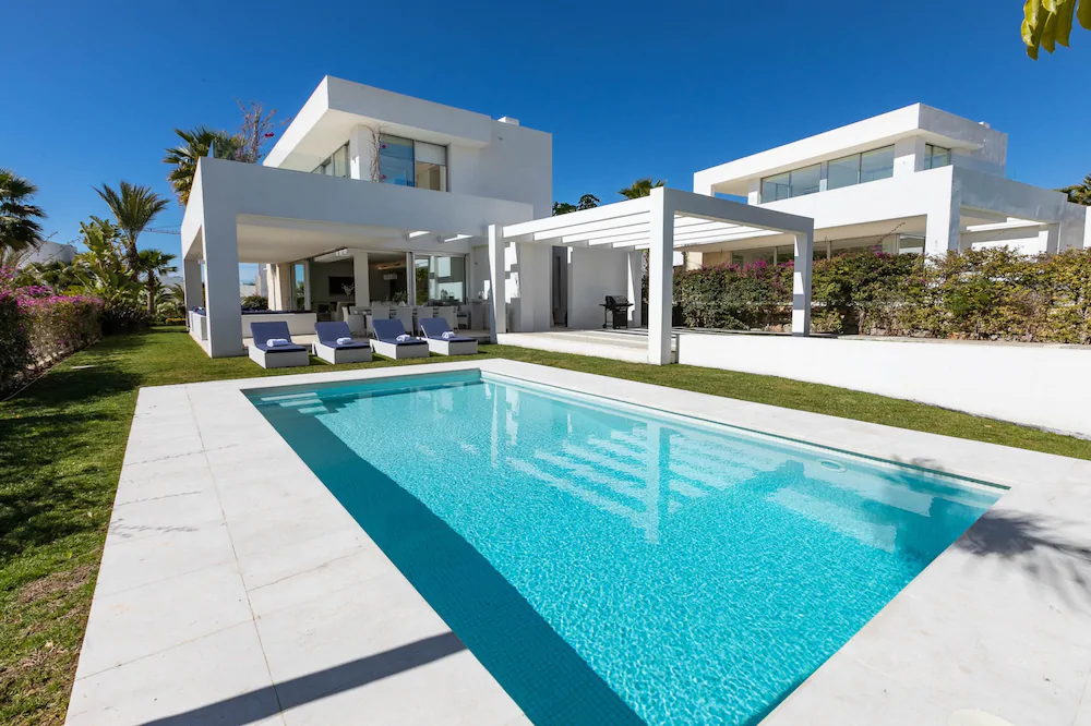 La Finca Luxury Quiet Resort