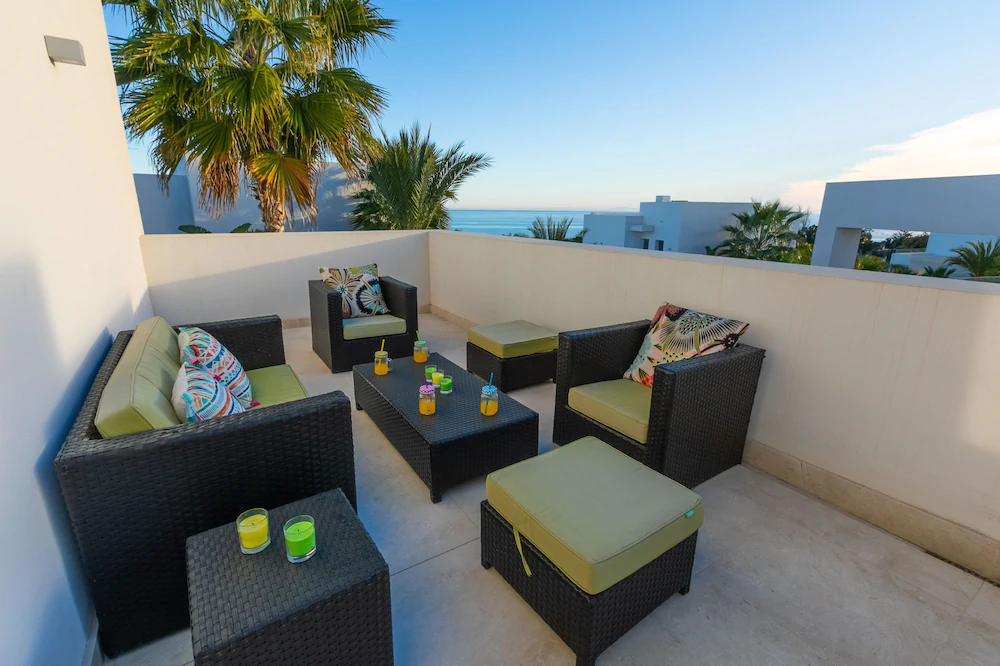 La Finca Luxury Quiet Resort