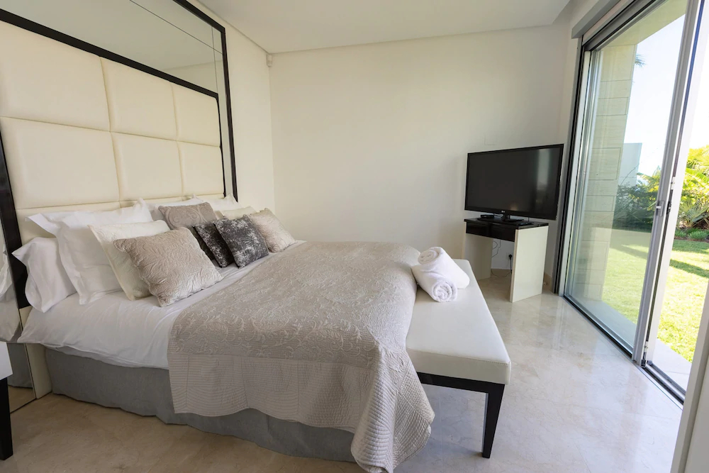 La Finca Luxury Quiet Resort