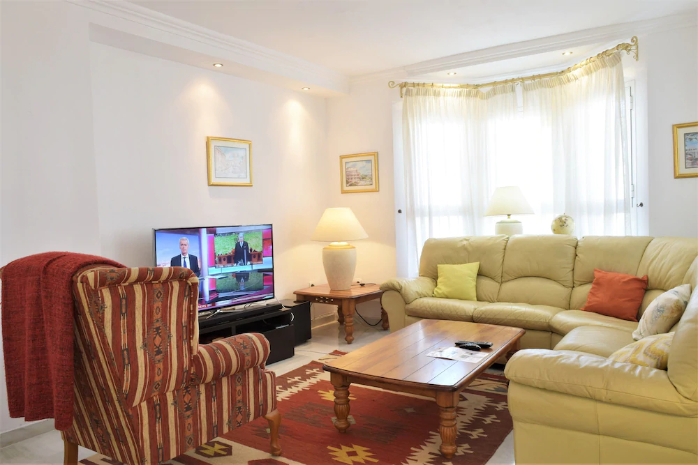 Apartamentos Serinamar Naranjos de Marbella