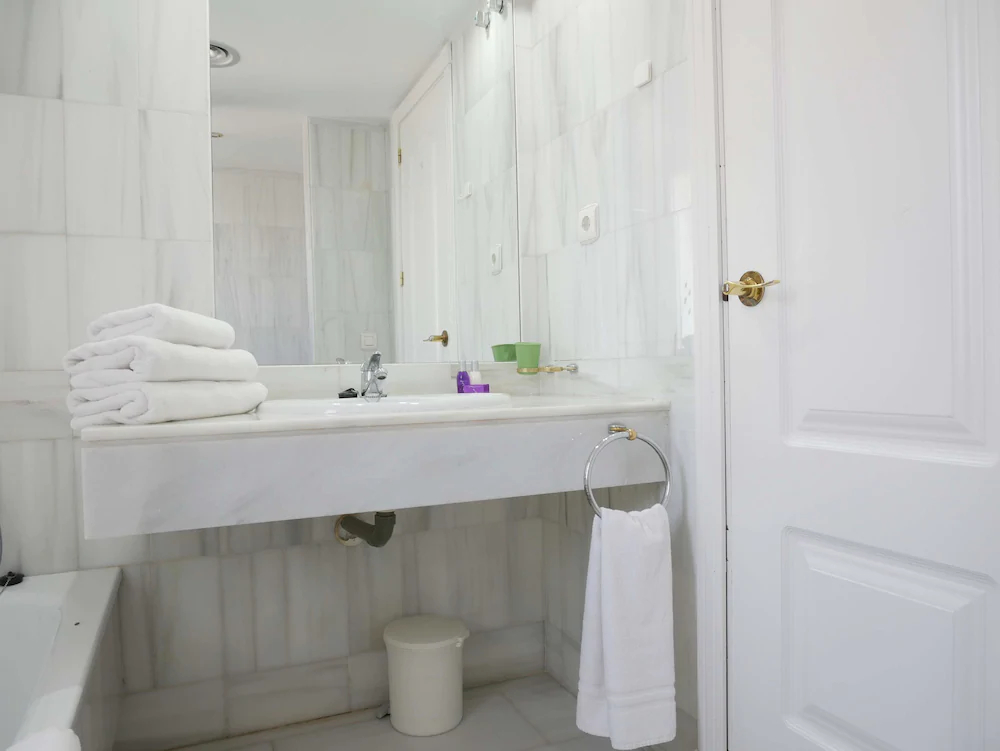 Apartamentos Serinamar Naranjos de Marbella