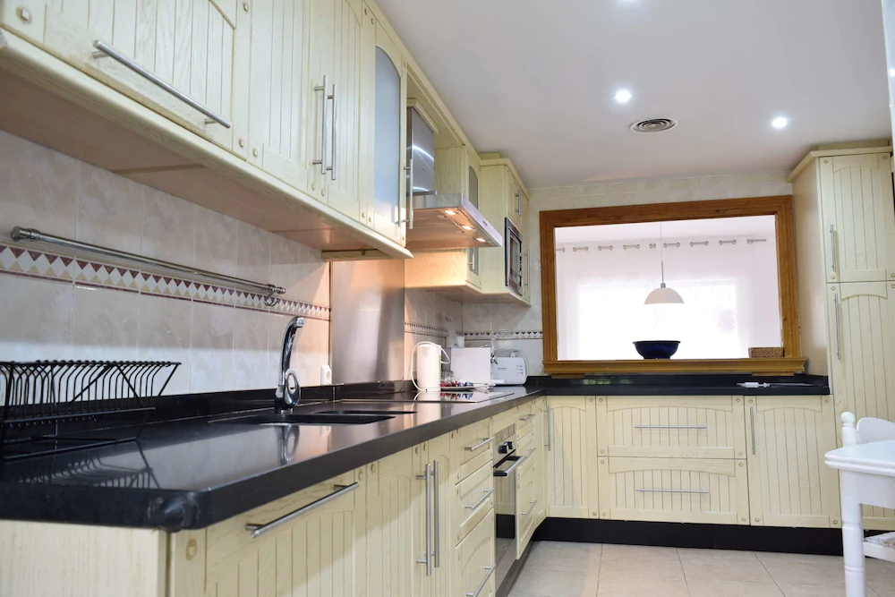 Apartamentos Serinamar Naranjos de Marbella