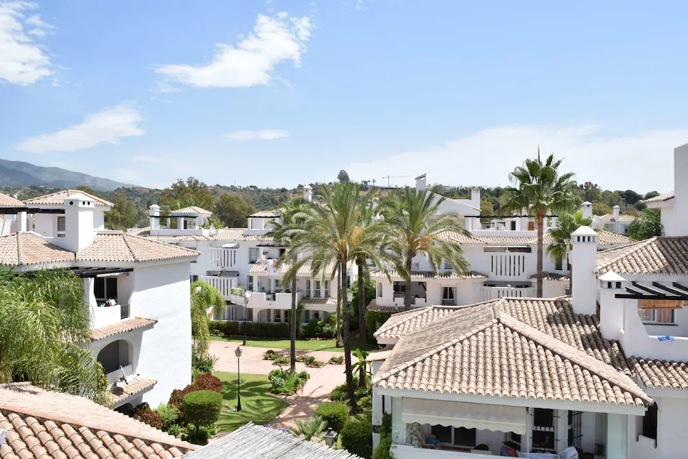 Apartamentos Serinamar Naranjos de Marbella