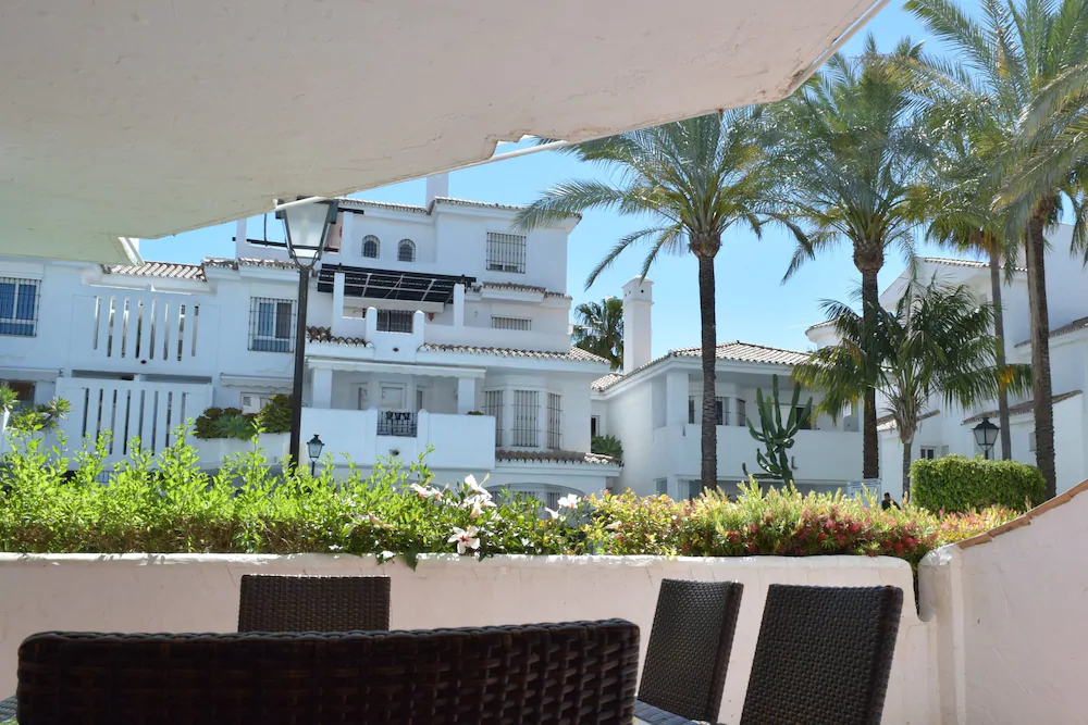 Apartamentos Serinamar Naranjos de Marbella