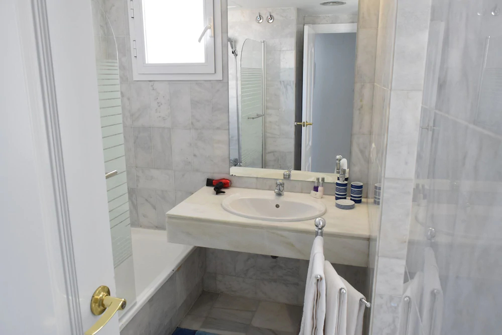 Apartamentos Serinamar Naranjos de Marbella