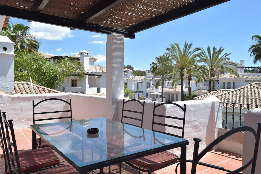 Apartamentos Serinamar Naranjos de Marbella